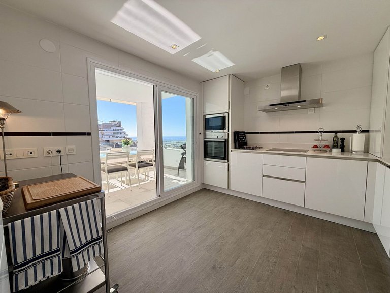 Apartment for Sale in Benahavís, Malaga 33
