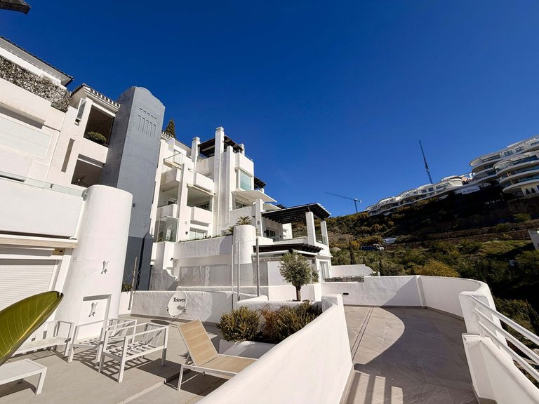 Apartment for Sale in Benahavís, Malaga 34