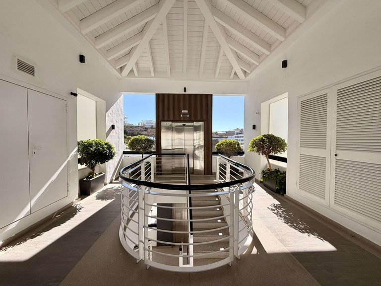 Apartment for Sale in Benahavís, Malaga 40