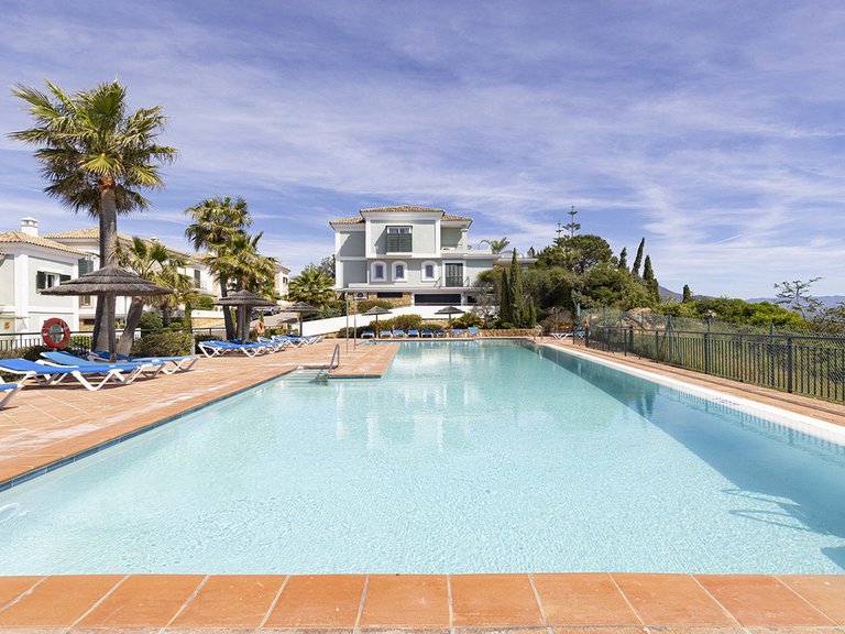 Apartment for Sale in Doña Julia, Malaga 43