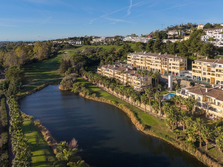 Apartment for Sale in Benahavís, Malaga 25