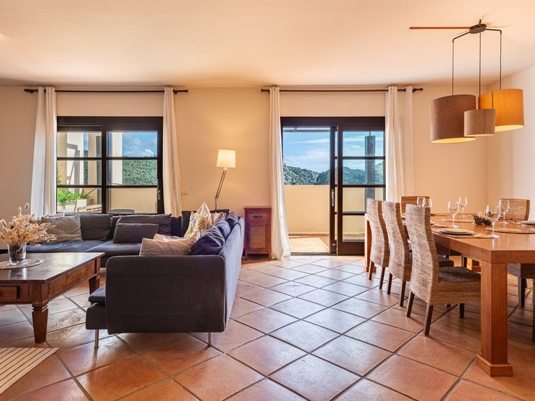 Villa for Sale in Benahavís, Malaga 1