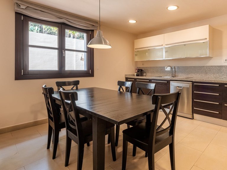 Villa for Sale in Benahavís, Malaga 15