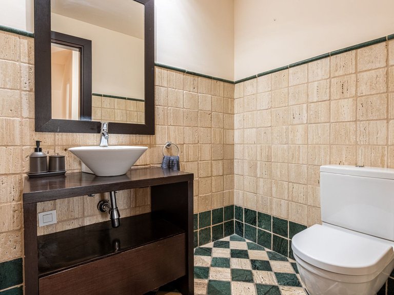 Villa for Sale in Benahavís, Malaga 18