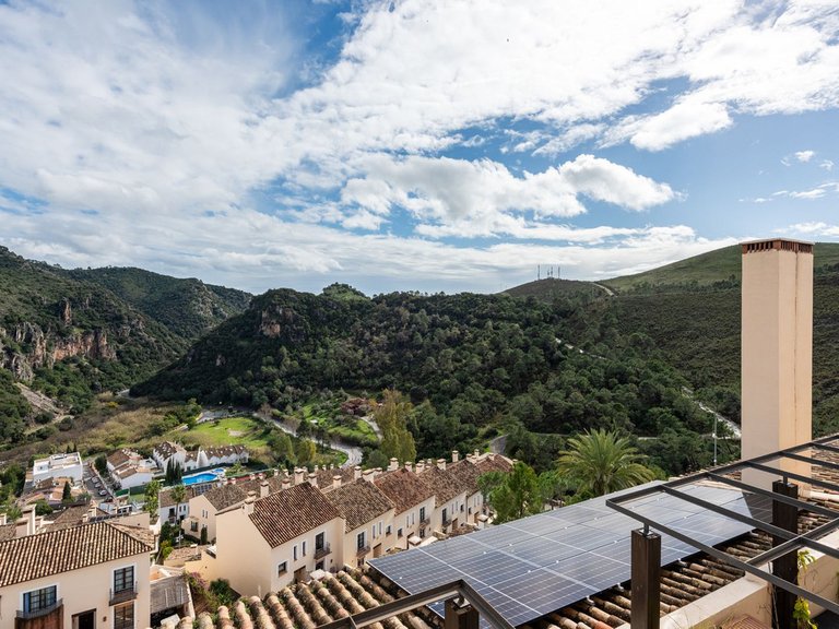 Villa for Sale in Benahavís, Malaga 21