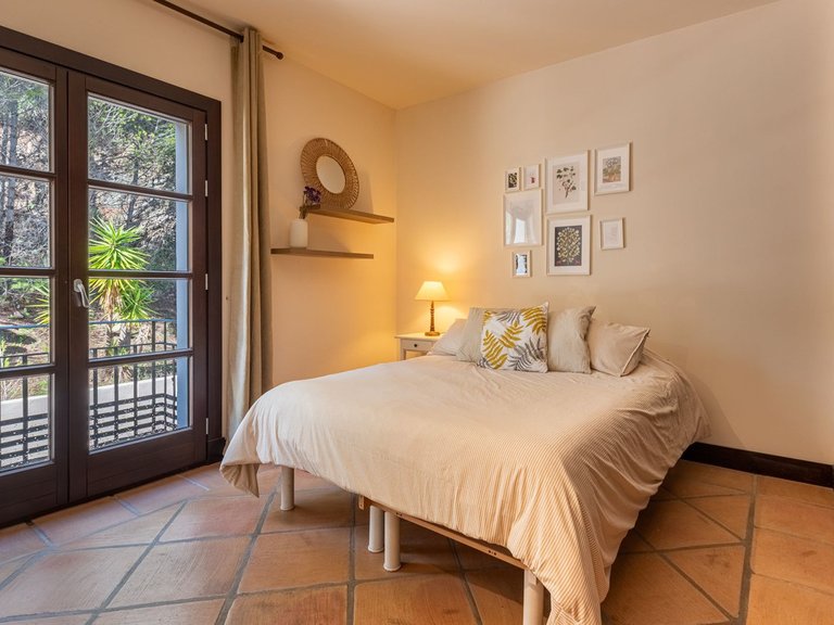 Villa for Sale in Benahavís, Malaga 22