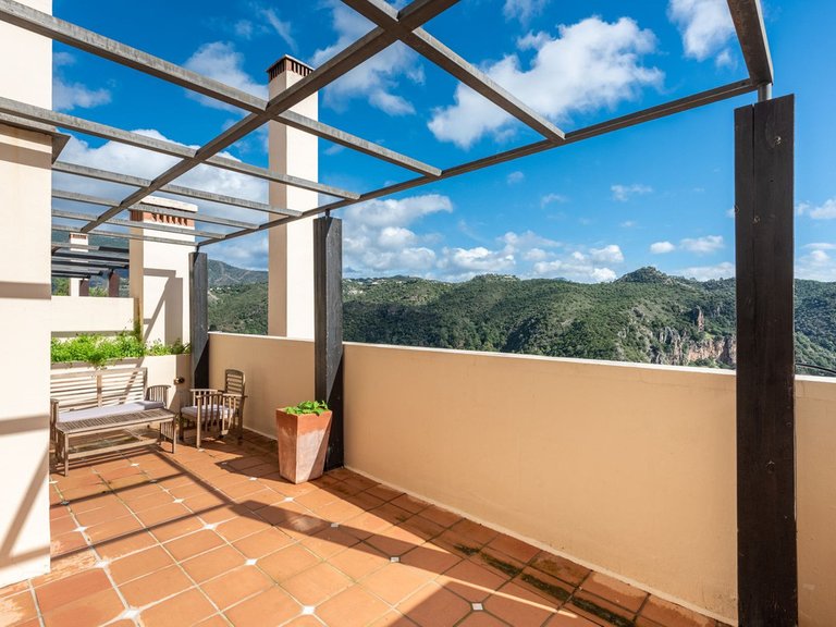 Villa for Sale in Benahavís, Malaga 7