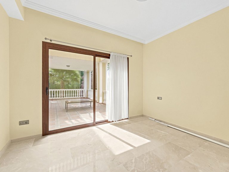 Villa for Sale in Hacienda Las Chapas, Malaga 22