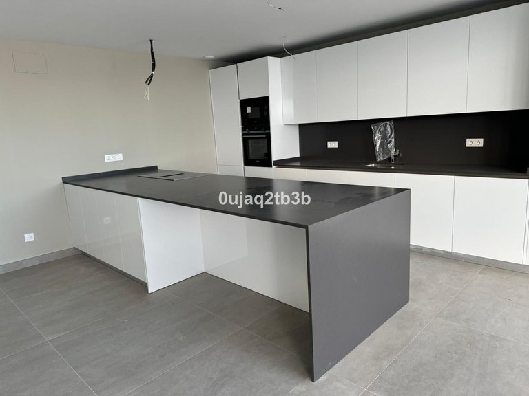 Apartment for Sale in Estepona, Malaga 2