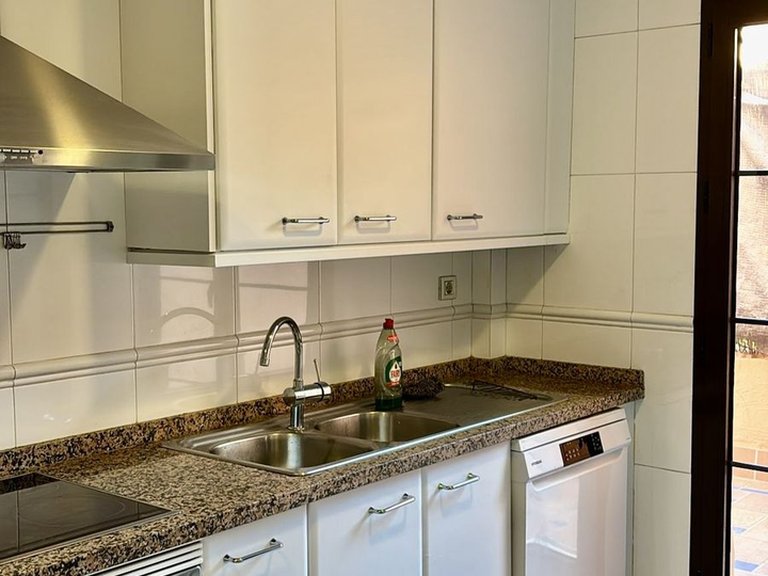 Apartment for Sale in Hacienda Del Sol, Malaga 10