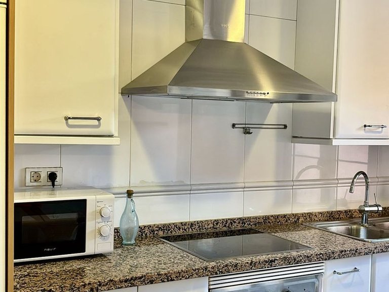 Apartment for Sale in Hacienda Del Sol, Malaga 11