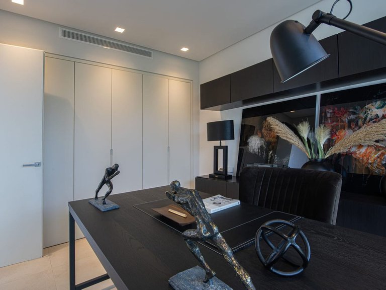 Villa for Sale in The Golden Mile, Malaga 30