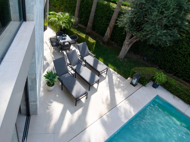Villa for Sale in The Golden Mile, Malaga 43