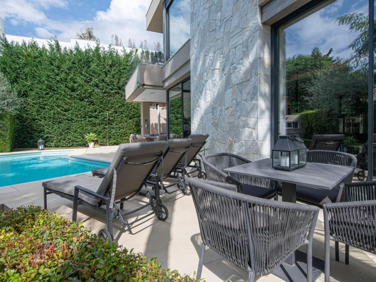 Villa for Sale in The Golden Mile, Malaga 44