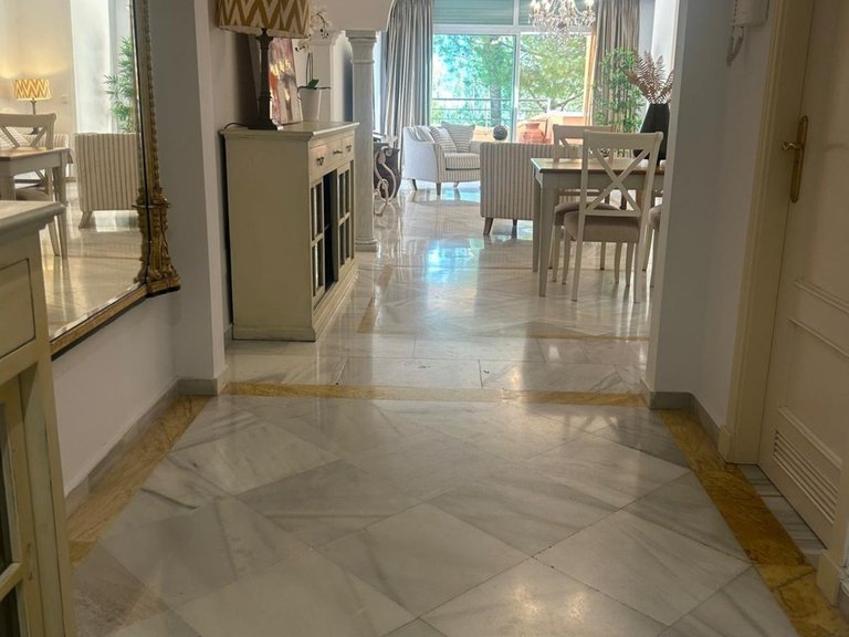 Apartment for Sale in Marbella, Malaga 8