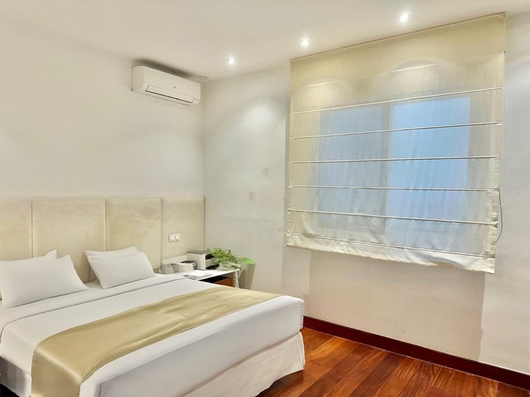 Villa for Sale in Benahavís, Malaga 11