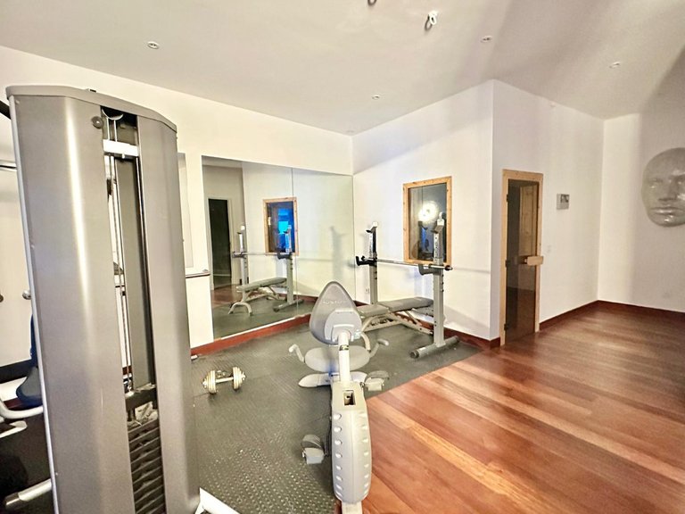 Villa for Sale in Benahavís, Malaga 21