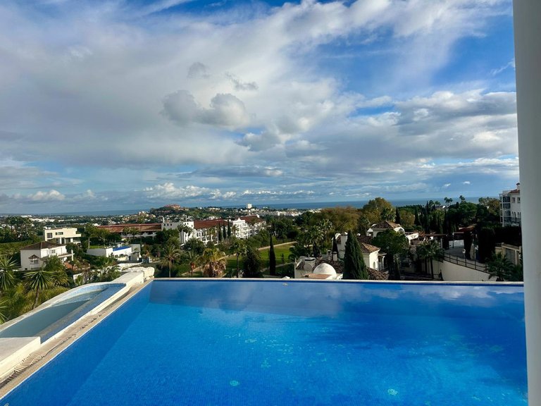Villa for Sale in Benahavís, Malaga 26