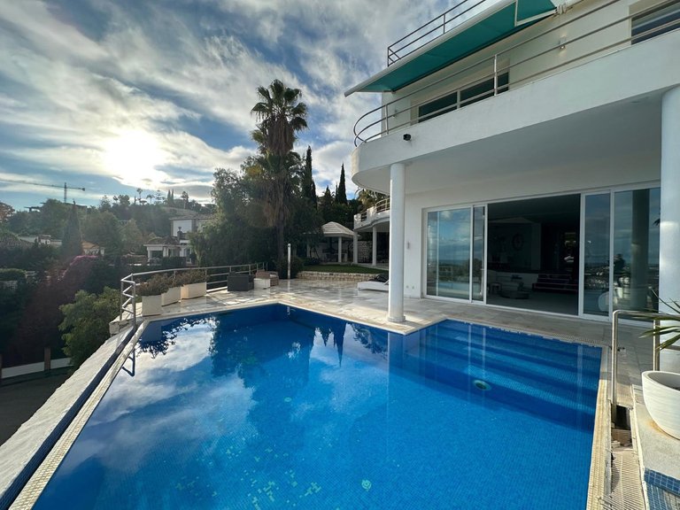 Villa for Sale in Benahavís, Malaga 28
