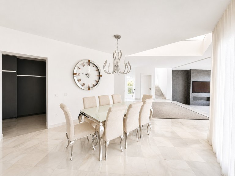 Villa for Sale in Benahavís, Malaga 3