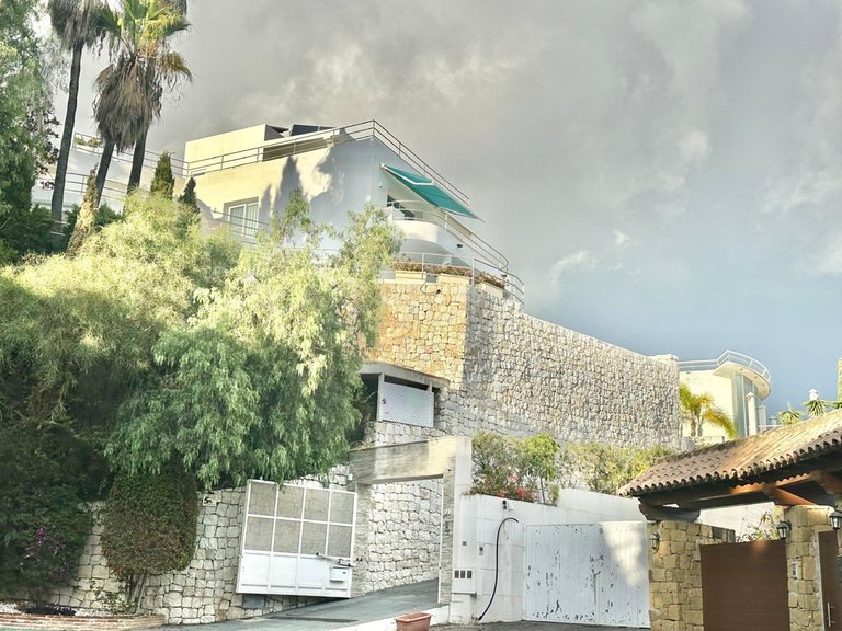 Villa for Sale in Benahavís, Malaga 30