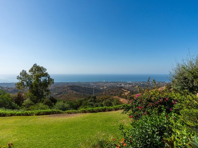Apartment for Sale in La Mairena, Malaga 17