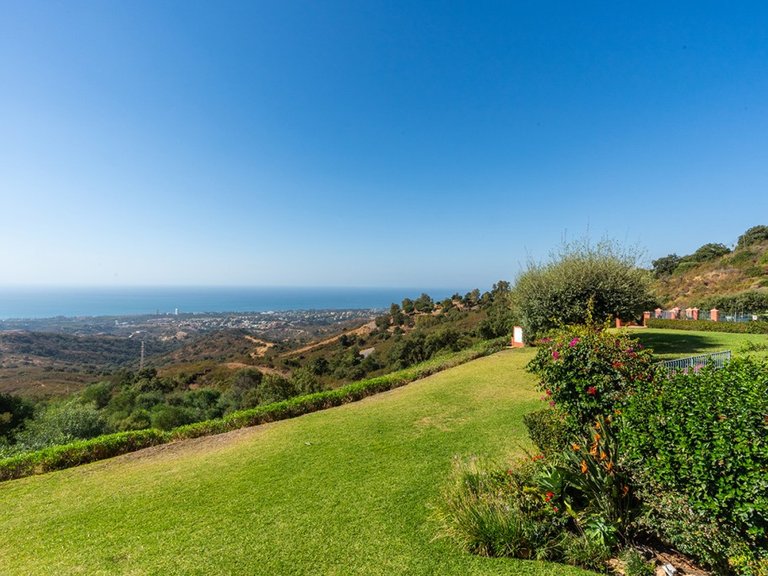 Apartment for Sale in La Mairena, Malaga 19