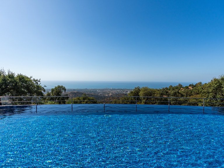 Apartment for Sale in La Mairena, Malaga 24