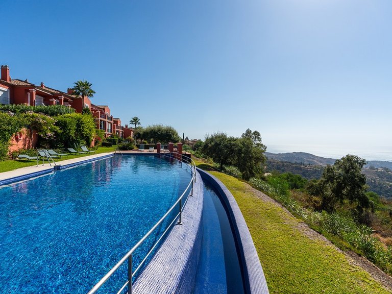 Apartment for Sale in La Mairena, Malaga 26