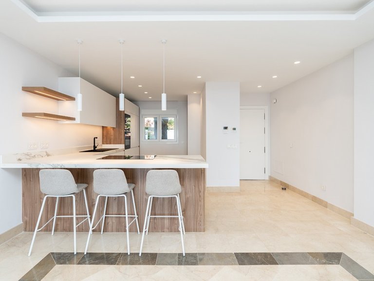 Apartment for Sale in La Mairena, Malaga 9