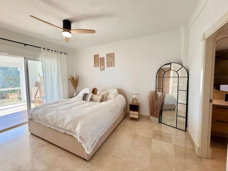 Villa for Sale in Riviera Del Sol, Malaga 25