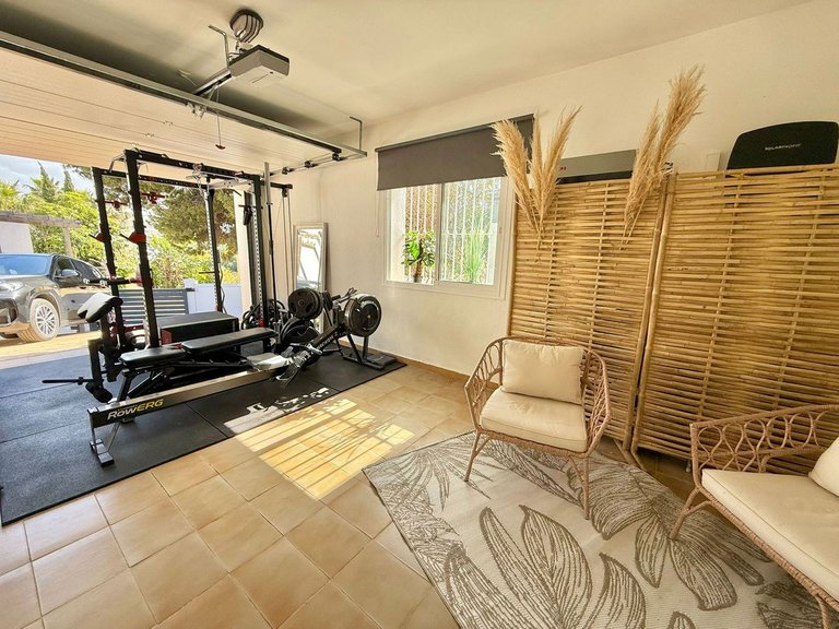 Villa for Sale in Riviera Del Sol, Malaga 34