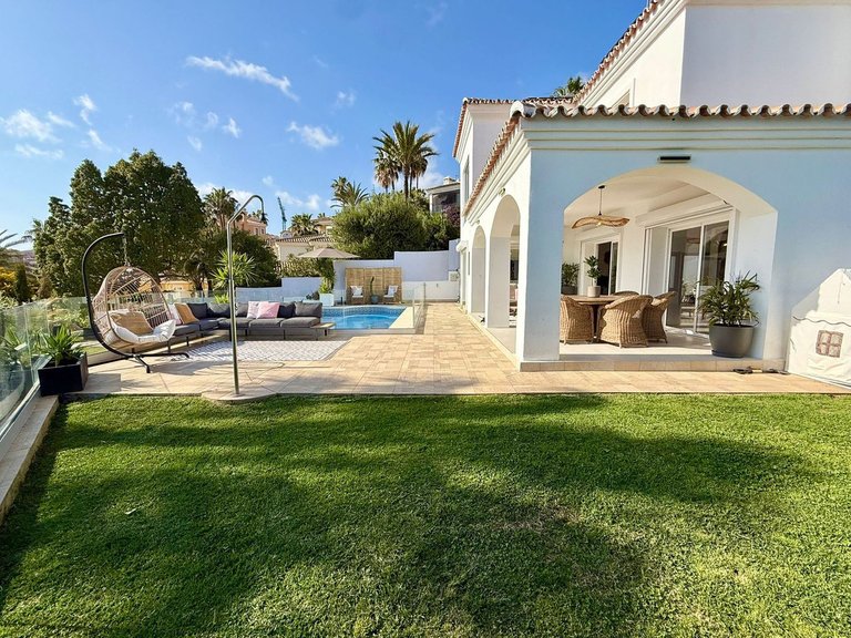 Villa for Sale in Riviera Del Sol, Malaga 37