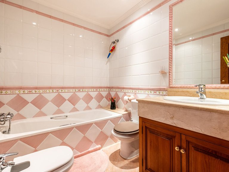 Villa for Sale in Nueva Andalucía, Malaga 15