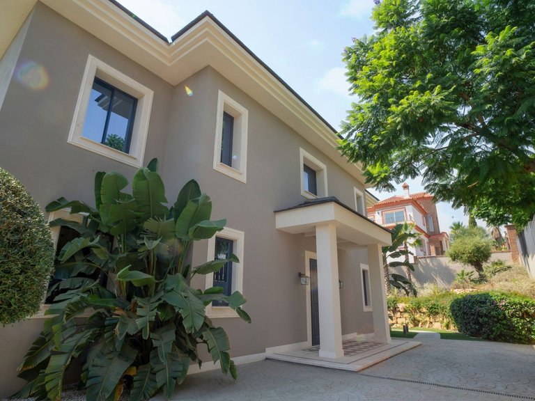 Apartment for Sale in Inland Los Flamingos Golf, Malaga 24