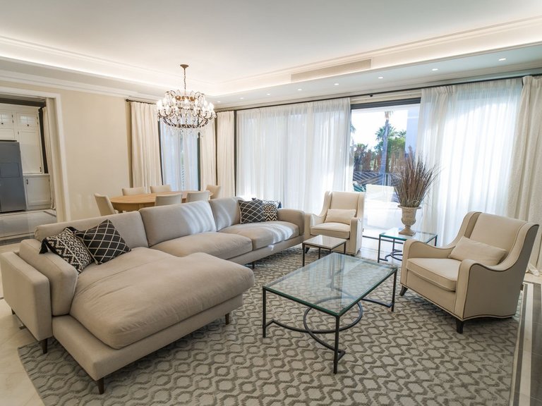 Apartment for Sale in Inland Los Flamingos Golf, Malaga 5