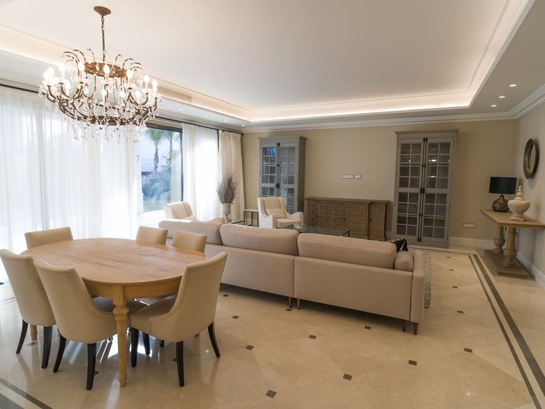 Apartment for Sale in Inland Los Flamingos Golf, Malaga 7