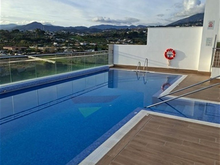 Apartment for Sale in Nueva Andalucía, Malaga 16