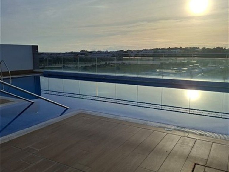 Apartment for Sale in Nueva Andalucía, Malaga 17