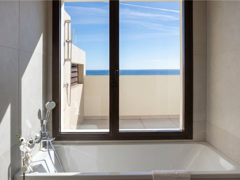Apartment for Sale in Estepona, Malaga 15