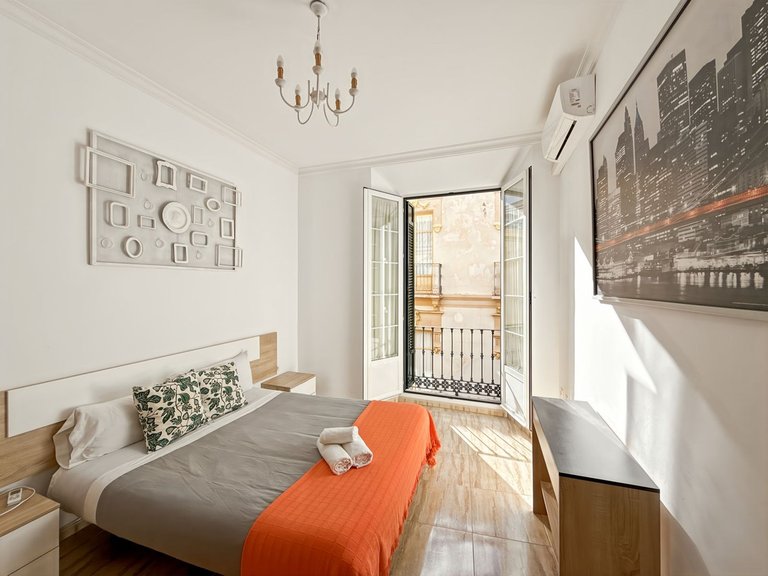 Apartment for Sale in Centro Histórico, Malaga 4