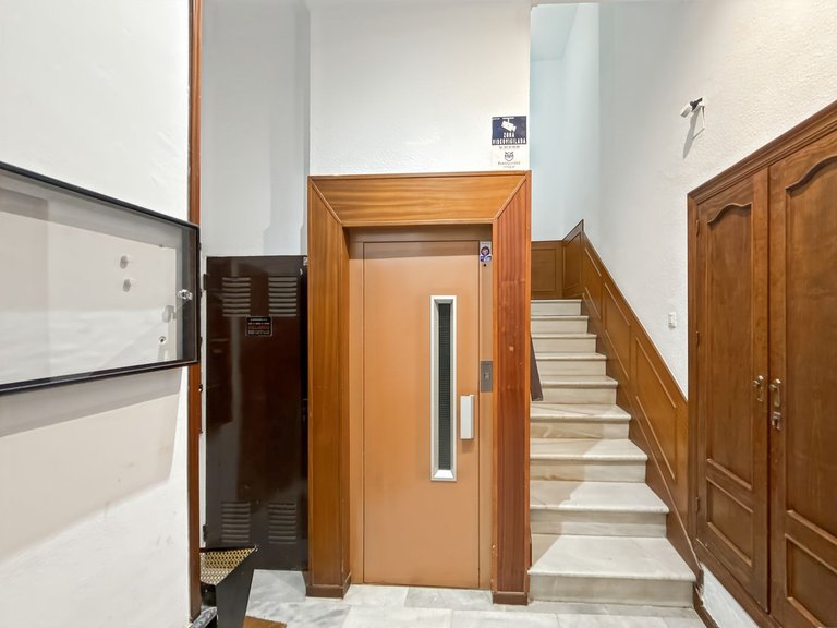 Apartment for Sale in Centro Histórico, Malaga 93