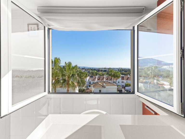 Apartment for Sale in Atalaya, Malaga 14