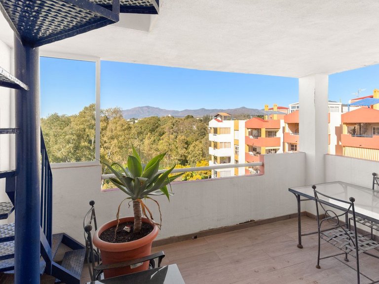 Apartment for Sale in Atalaya, Malaga 16