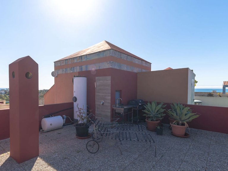 Apartment for Sale in Atalaya, Malaga 20