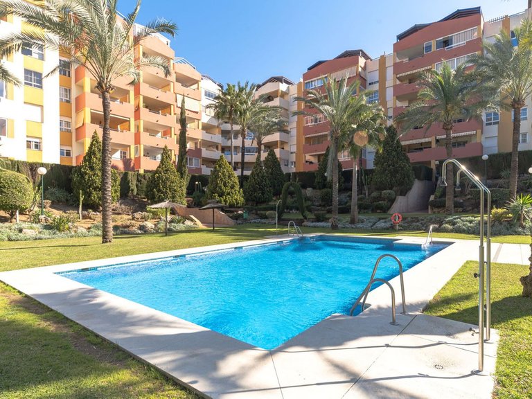 Apartment for Sale in Atalaya, Malaga 23