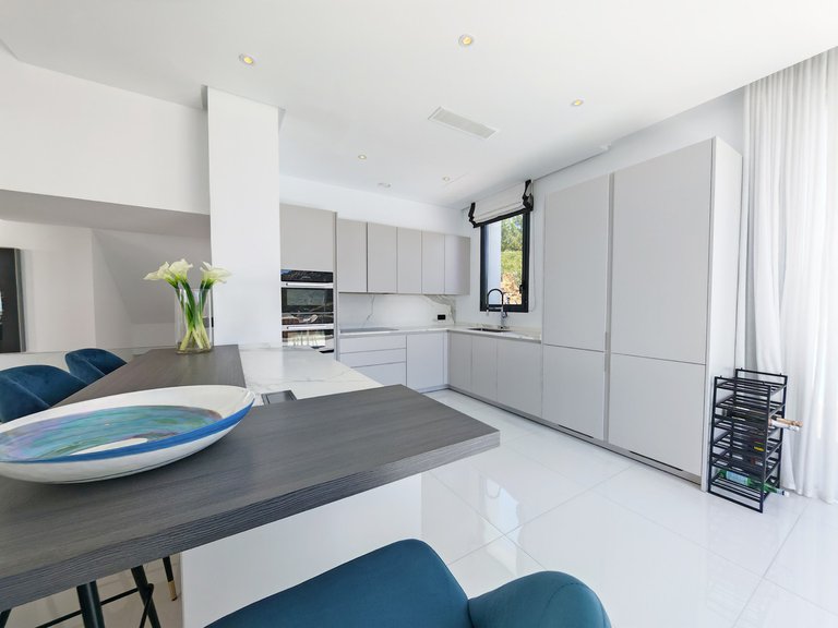 Villa for Sale in Benahavís, Malaga 10
