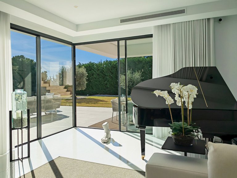 Villa for Sale in Benahavís, Malaga 12