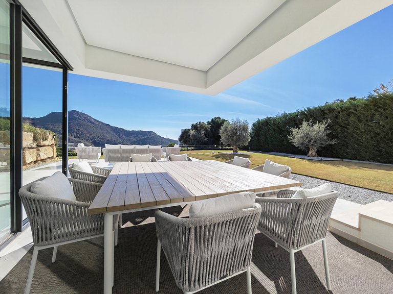 Villa for Sale in Benahavís, Malaga 14