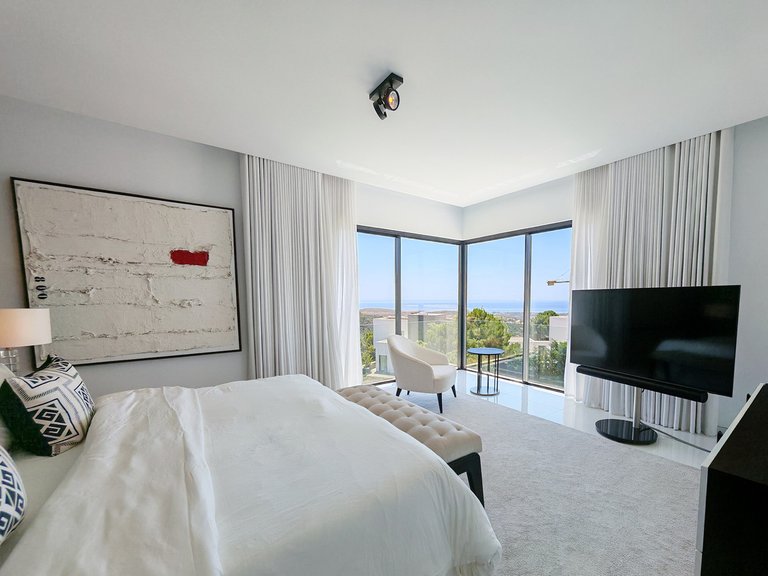Villa for Sale in Benahavís, Malaga 15